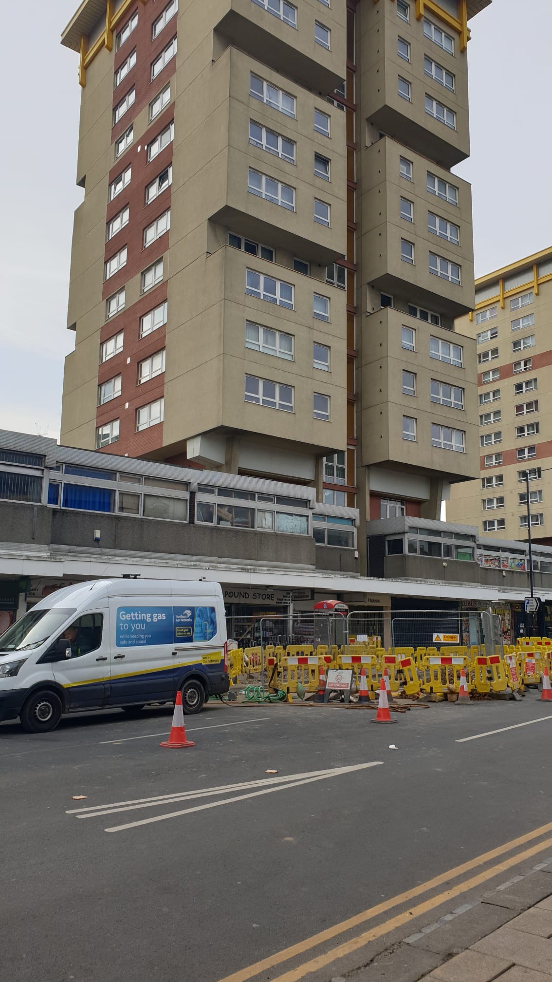 Major gas leak at flats in Wakefield