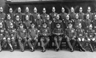 1935 to celebrate King George silver jubilee , officers, and FF from Leeds City Police fire brigade .