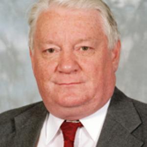 Portrait of Councillor Peter Harrand.